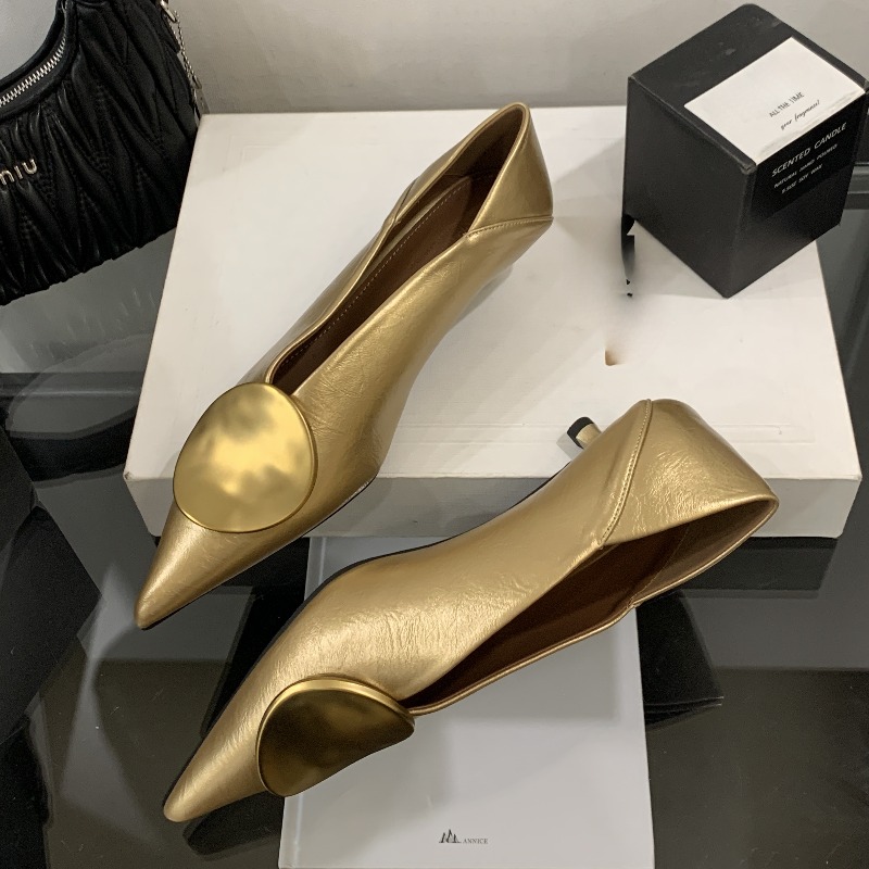 أحذية نسائية لربيع وصيف 2025 ب - مراجعة Women'S Fashion Summer 2025 وسعره