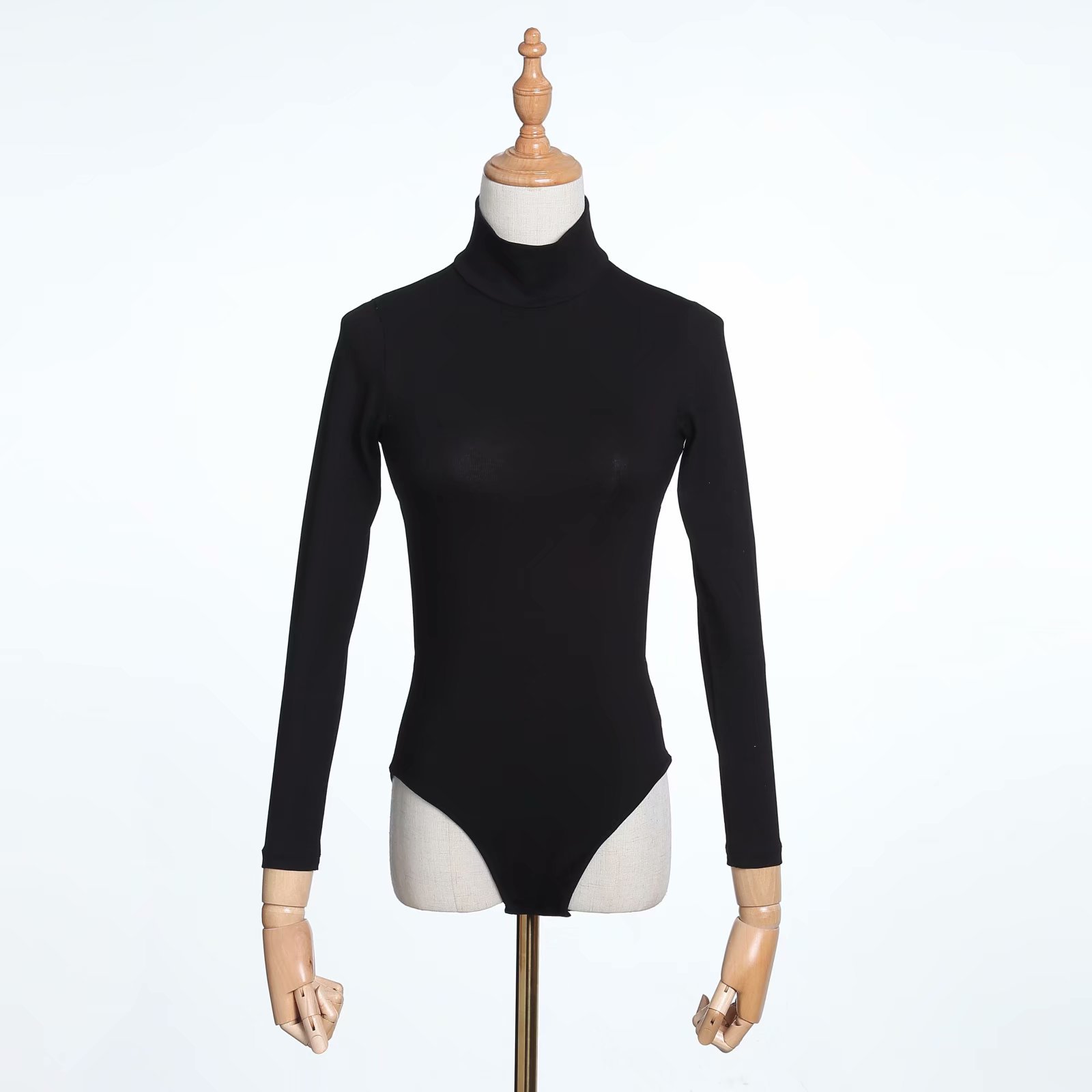 بودي كون سلحفاة الرقبة الأسود  - مراجعة Turtleneck Bodysuit وسعره