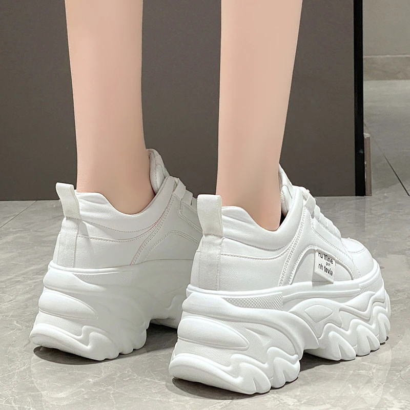 أبيض أسود أحذية رياضية مكتنزة  - مراجعة Women'S Fashion Tennis Shoes وسعره
